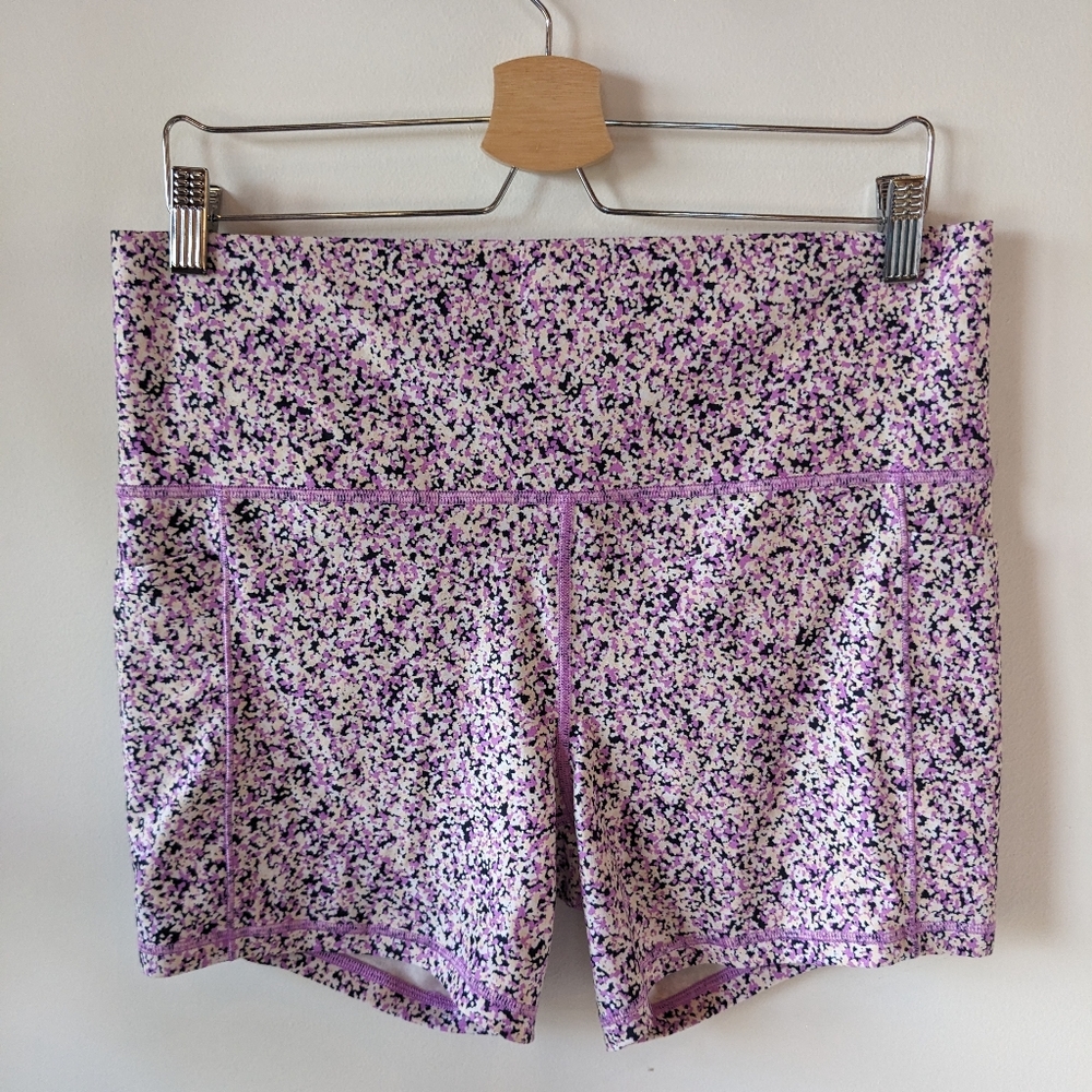 Athleta Bike Shorts - Purple, White And Black Confetti Pattern Size XL